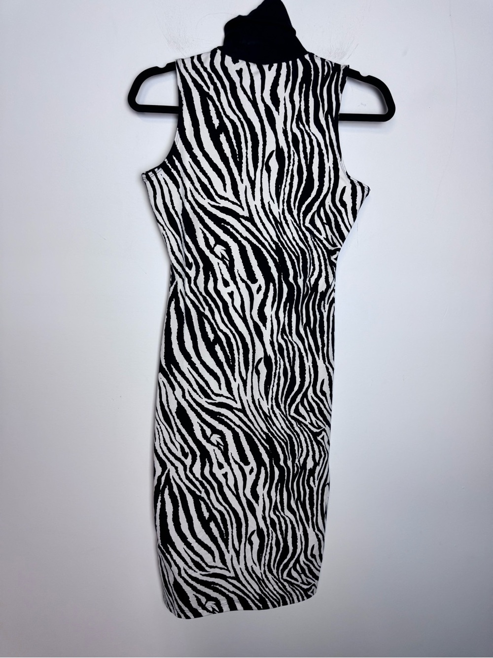 NEW Adidas Animal All Over Dress Small - Picture 4 of 12